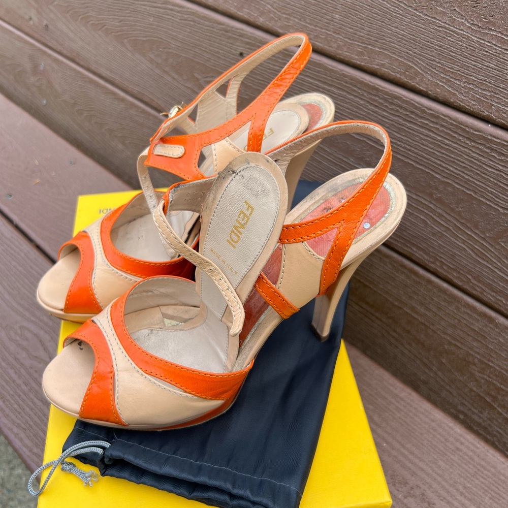 Fendi strappy  sandals. - Picture 8 of 9